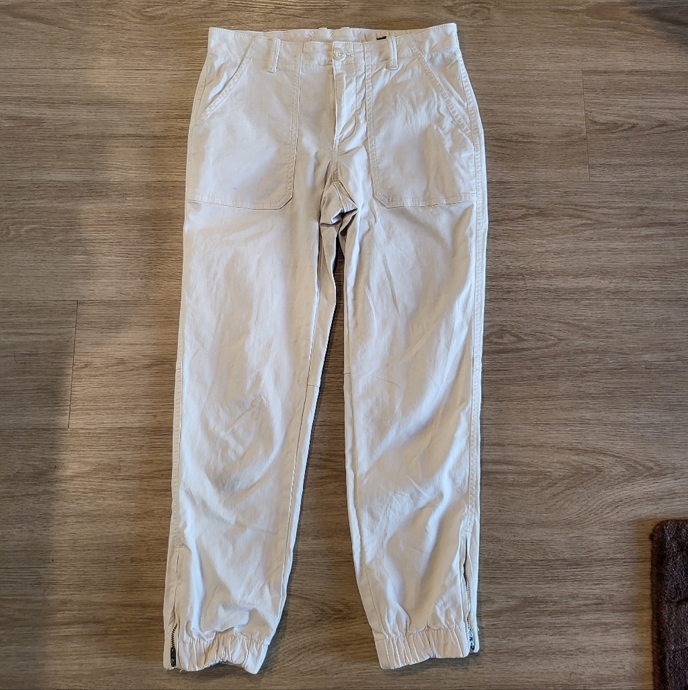Banana Republic Off-white Cotton Cropped Cargo Pants